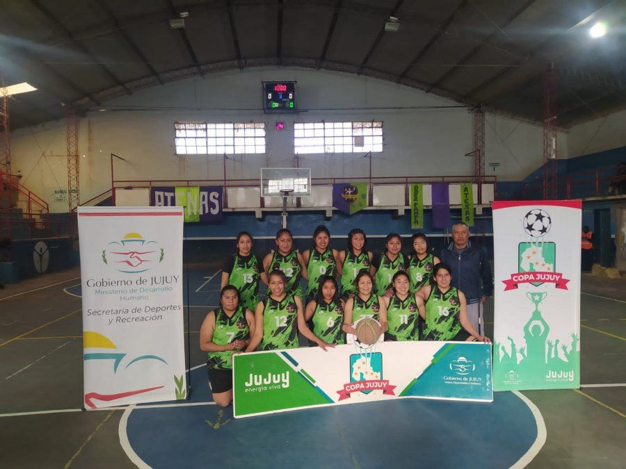 Se jugaron partidos de cuartos de final de básquet de la Copa Jujuy