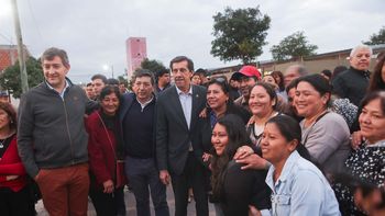 sadir presento obra de pavimentacion en el carmen