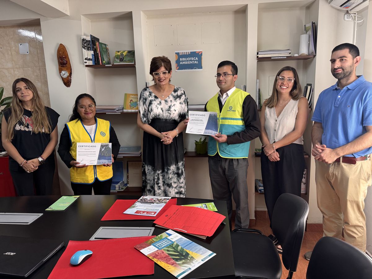 Reconocimiento Ambiental a la Iglesia de Dios y ASEZ WAO