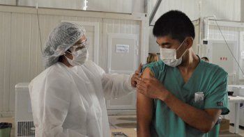 con 6000 nuevas dosis se reanuda la vacunacion en jujuy