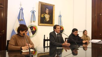 sadir firmo el contrato para el inicio de obra de la estacion de transferencia el carmen