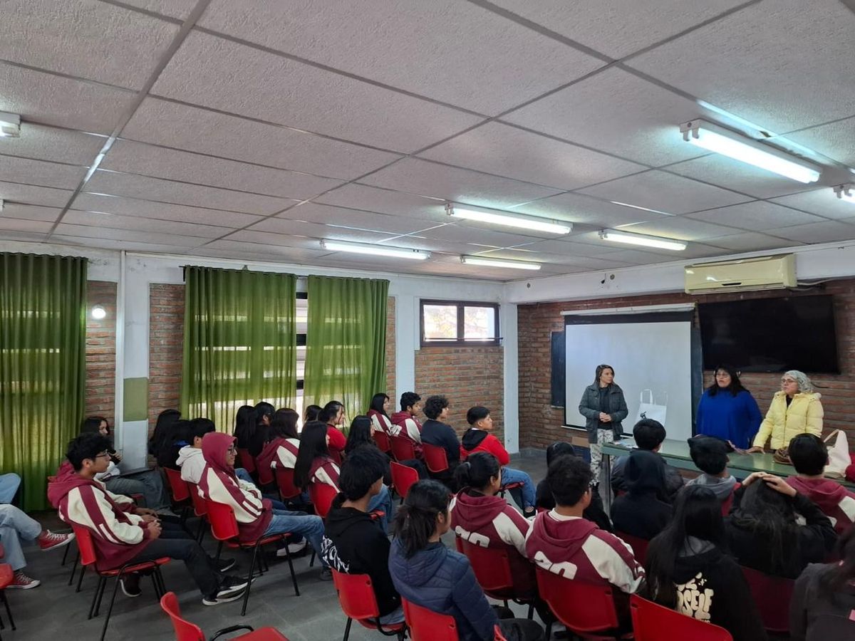 InProJuy y Educación visitaron canchones promoviendo la reflexión y el cuidado