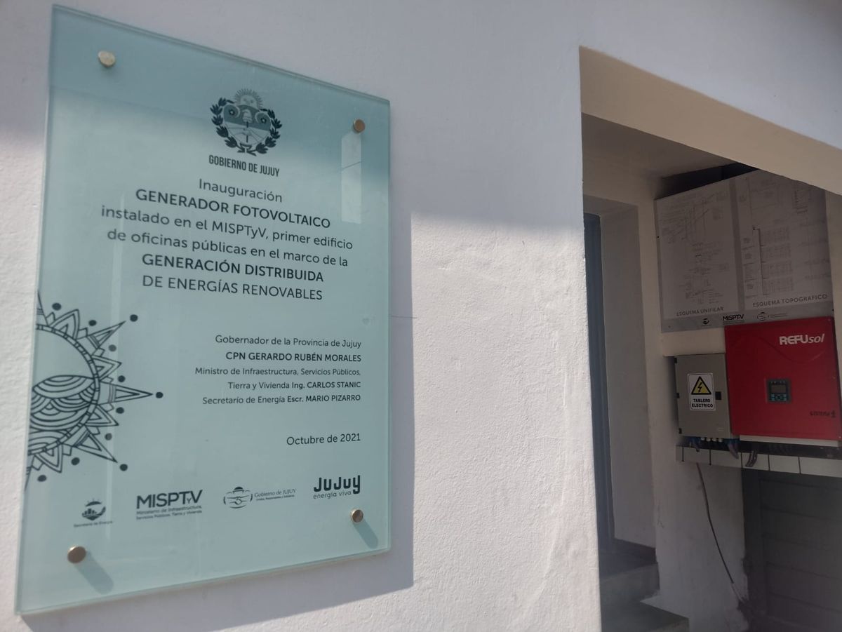 La instalación y puesta en funcionamiento el generador fotovoltaico que abastece al MISPTyV estuvo a cargo de la Secretaría de Energía.