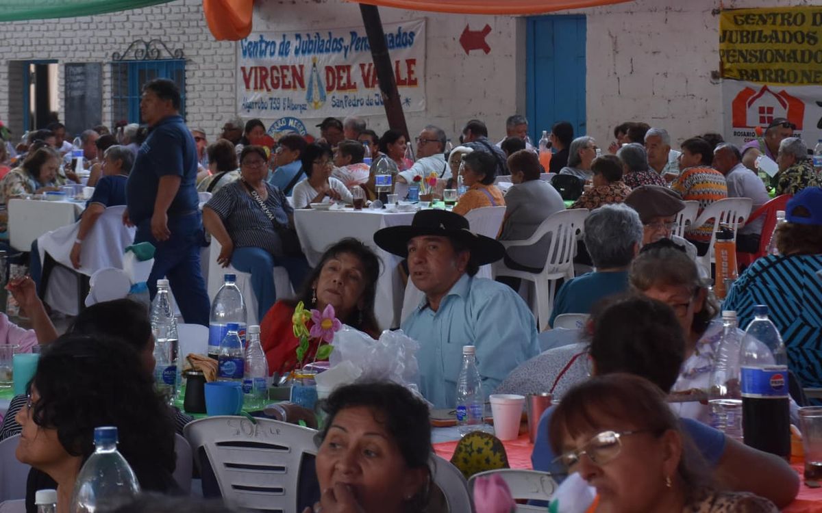 Se celebró el 7° Encuentro de Jubilados Rurales en Barro Negro
