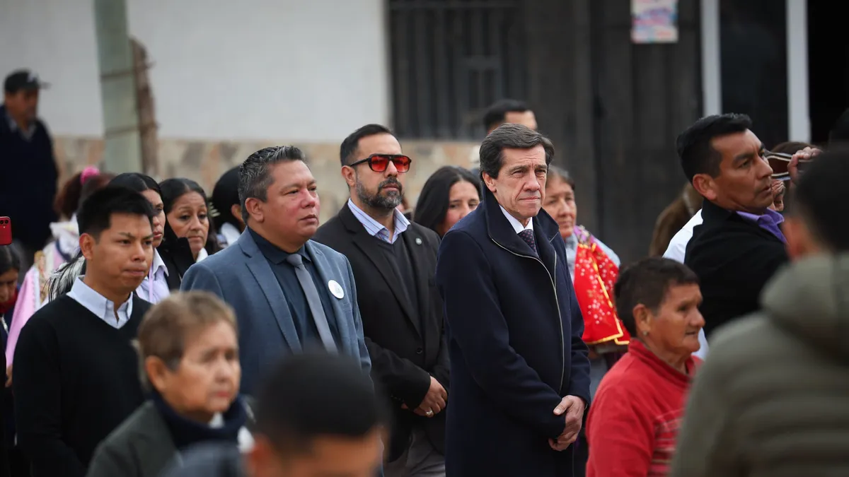 Sadir acompañó las fiestas patronales de Santa Clara y anunció obras para la localidad