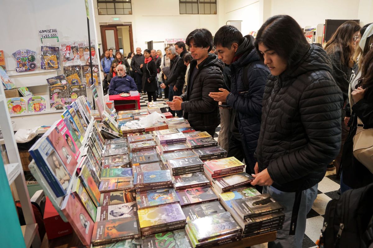 Sadir participó de la apertura de la Feria del Libro de Jujuy