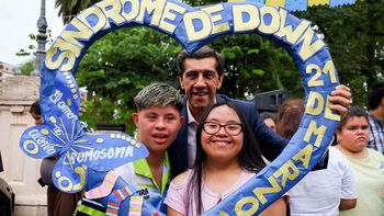 Sadir acompañó la conmemoración del Día Mundial del Síndrome de Down en plaza España