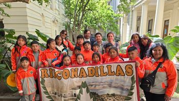 Alumnos de la escuela de Rinconadillas recorren la capital jujeña y se suman a la FNE